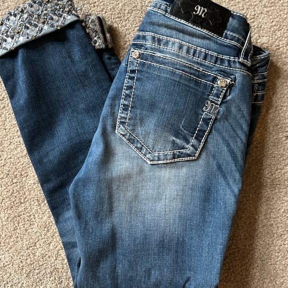 Miss me jeans size 28. Capris with bling accents. - Picture 3 of 4